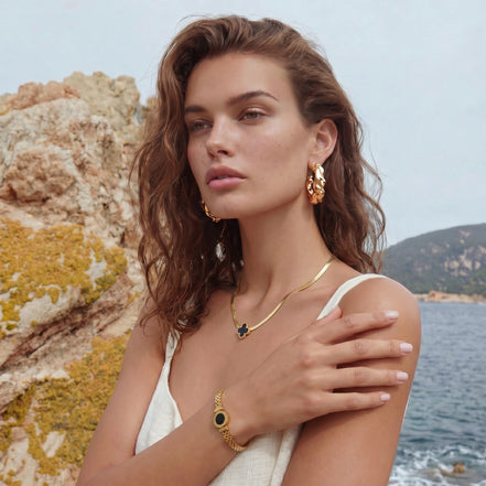 Lucky Clover Necklace by Clarivon